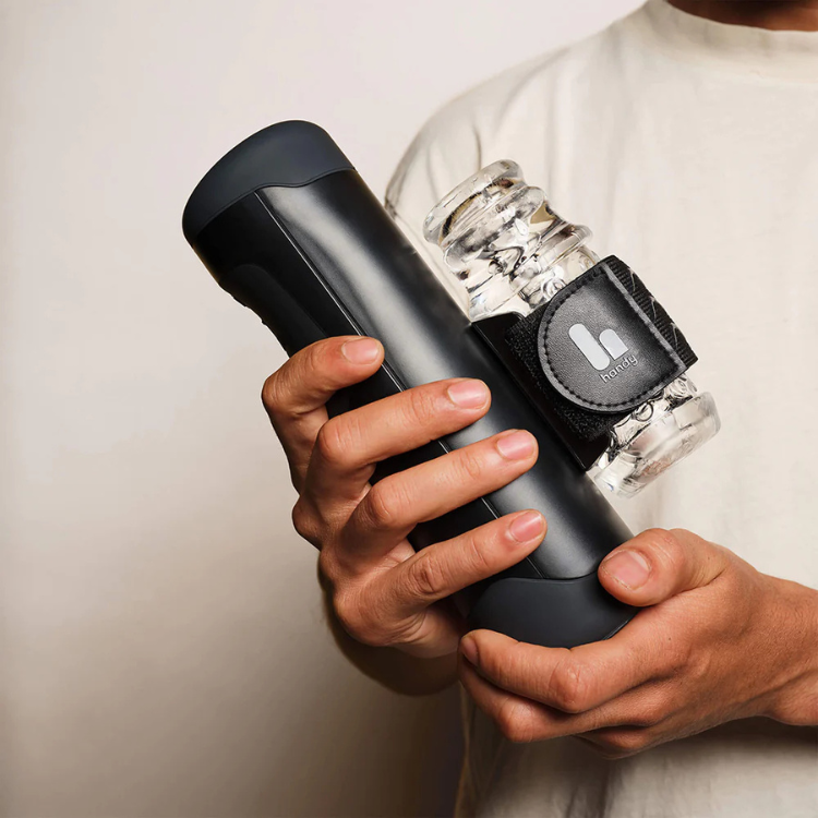 The Handy Automatic Masturbator VR and APP Control - House of Vices 